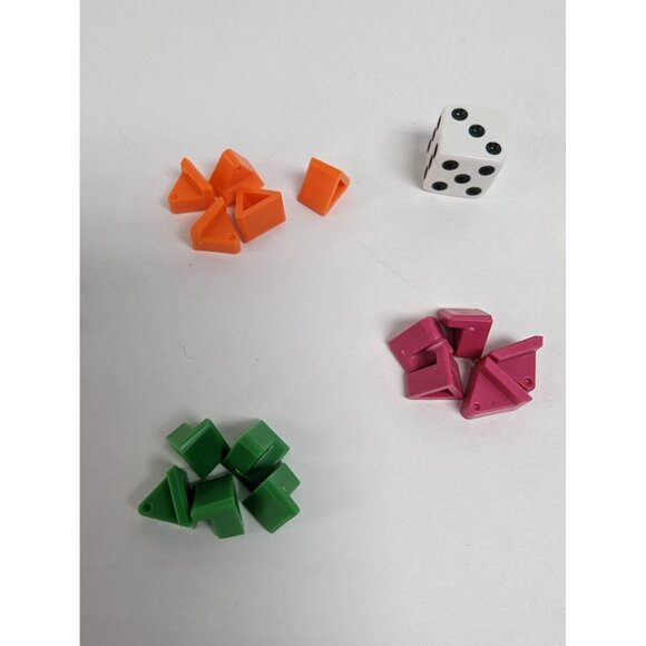 Hasbro 2005 Trivial Pursuit DVD Pop Culture 2 Game Replacement Pie Pieces Dice - Picture 3 of 4